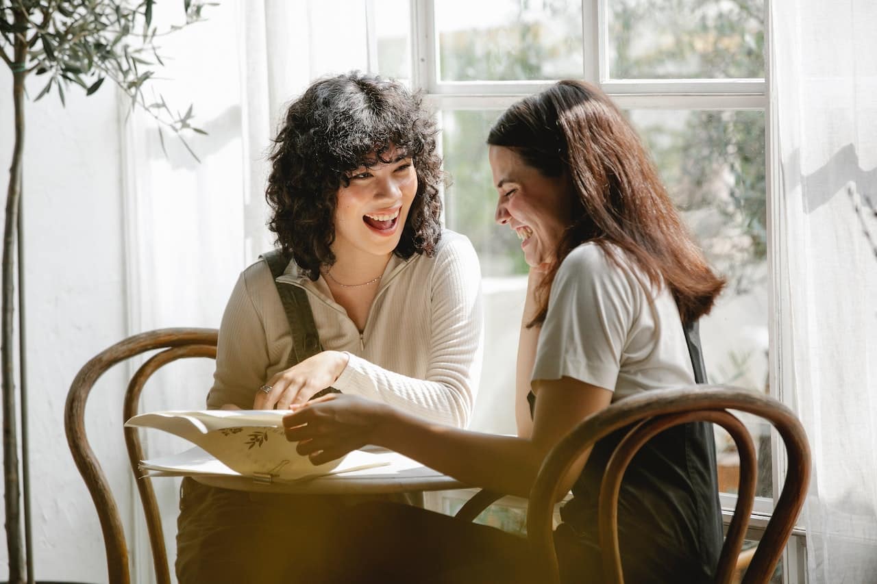 friends chatting